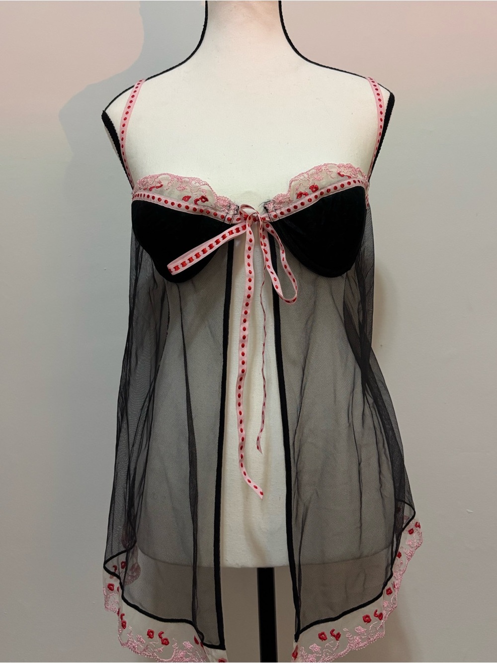 vintage y2k 2004 victoria’s secret top
